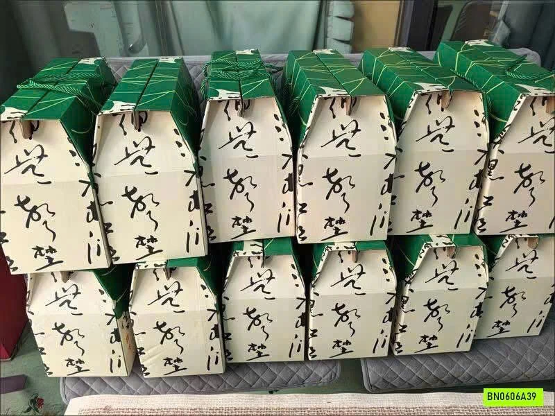 GỐI NGẢI CỨU KÈM BÚA ĐẤM