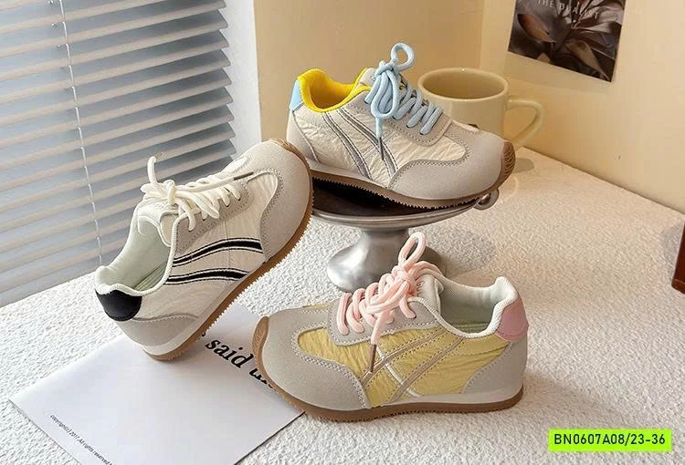 GIÀY THỂ THAO PHỐI MÀU THU ĐÔNG