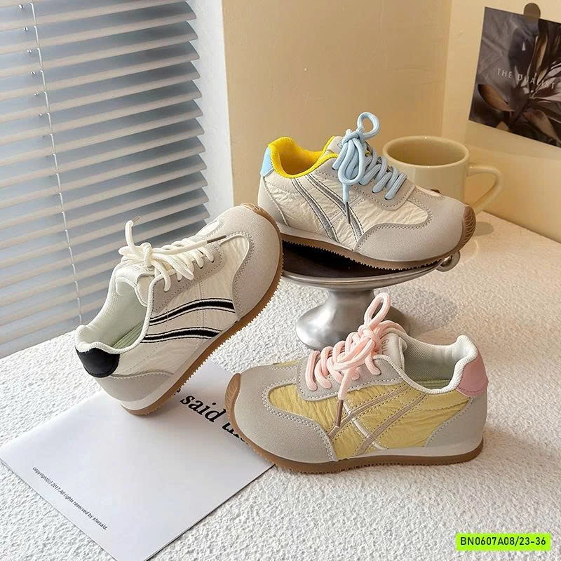 GIÀY THỂ THAO PHỐI MÀU THU ĐÔNG