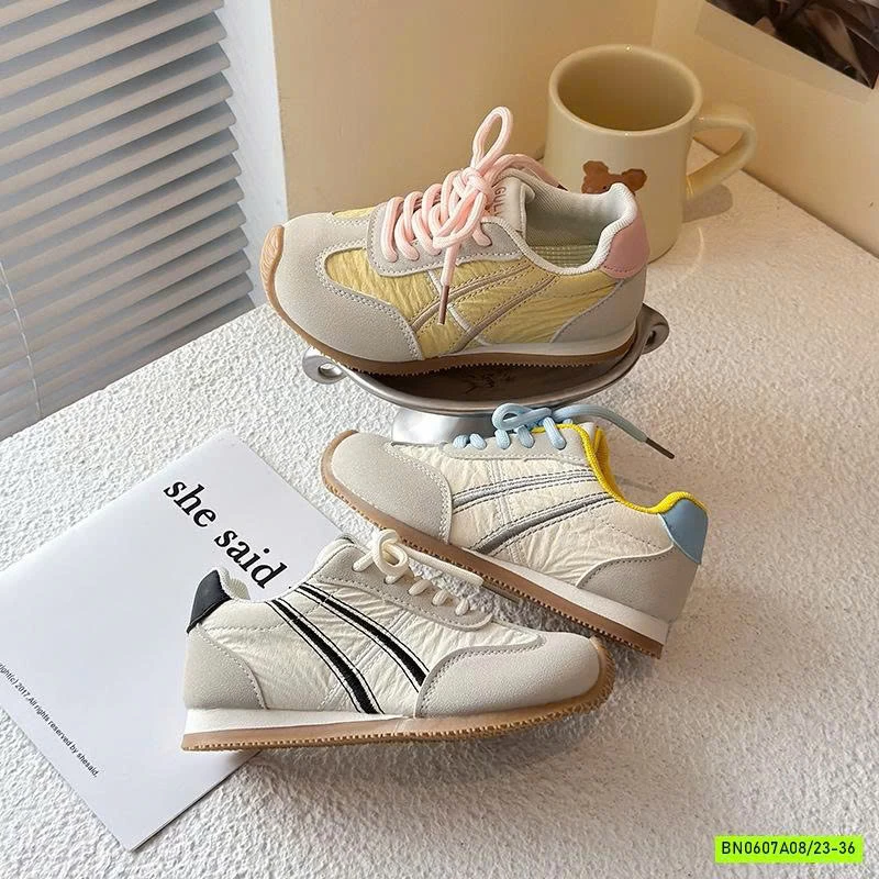 GIÀY THỂ THAO PHỐI MÀU THU ĐÔNG