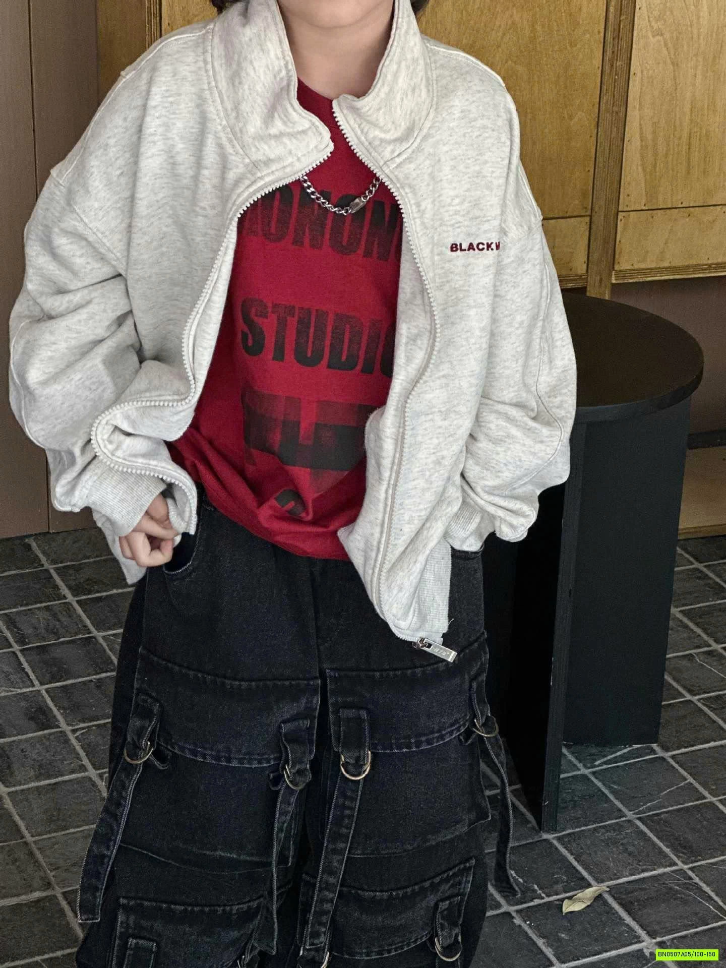 ÁO THUN ĐỎ IN CHỮ DÀI TAY