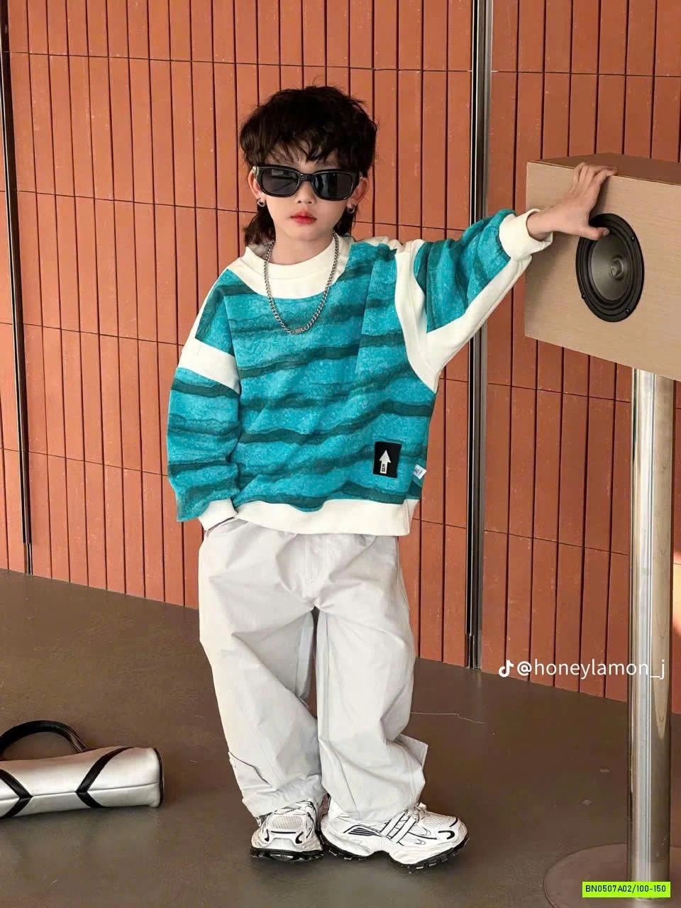 ÁO NỈ KẺ XANH PHỐI MÀU