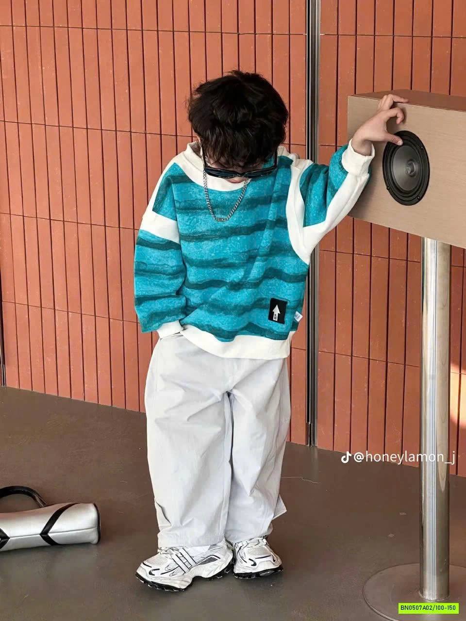 ÁO NỈ KẺ XANH PHỐI MÀU