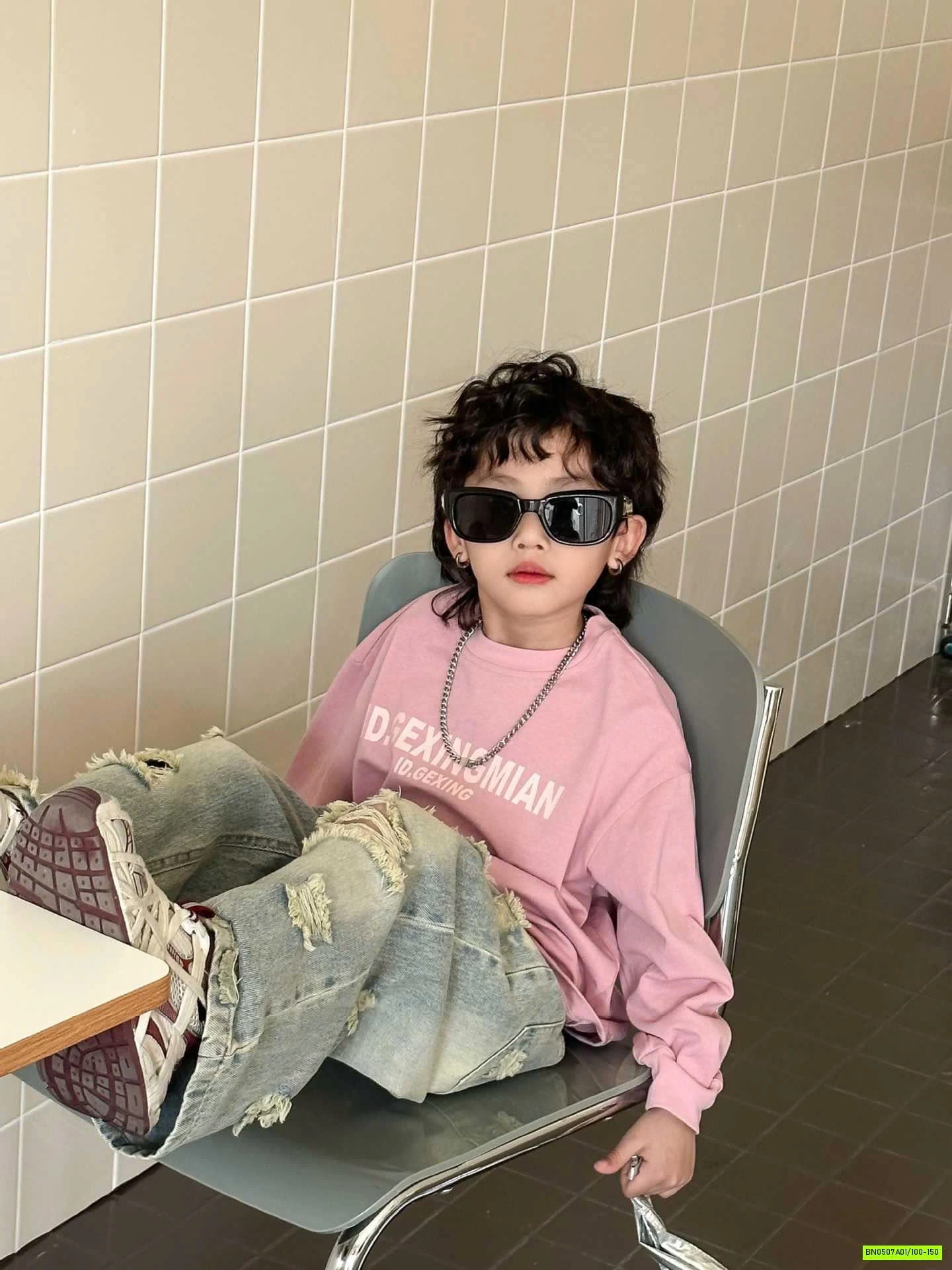 ÁO THUN HỒNG IN CHỮ DÀI TAY