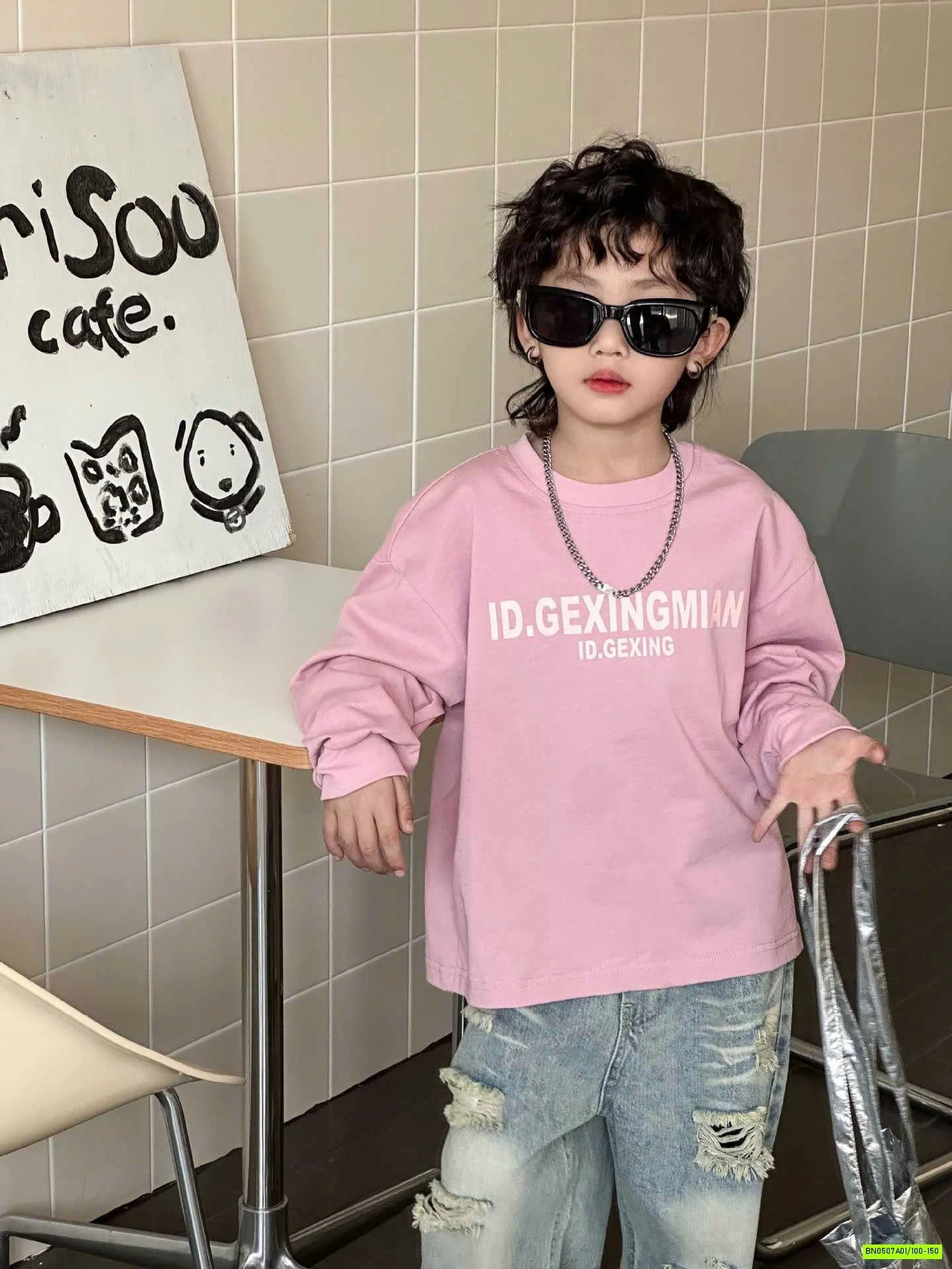 ÁO THUN HỒNG IN CHỮ DÀI TAY