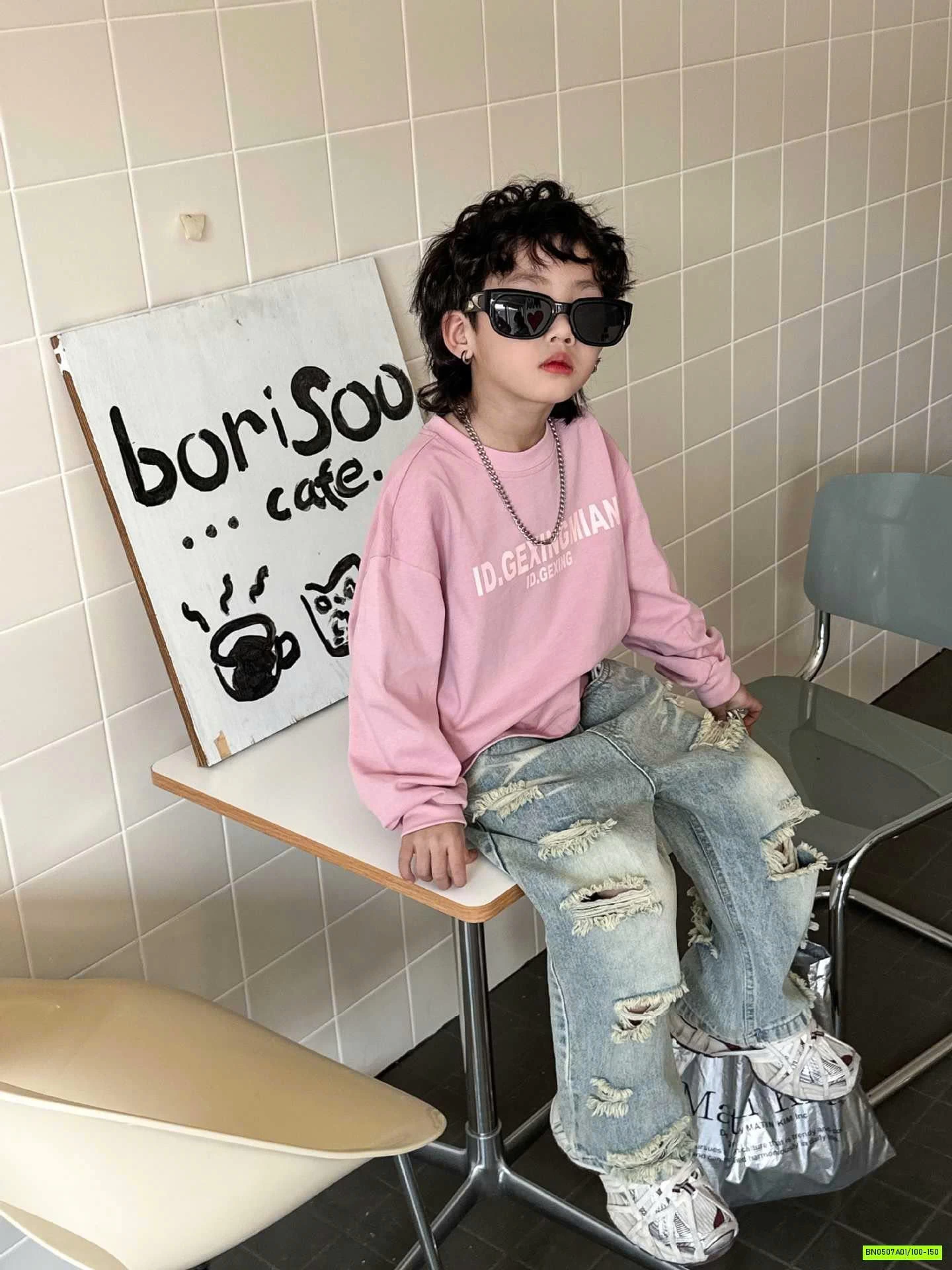 ÁO THUN HỒNG IN CHỮ DÀI TAY