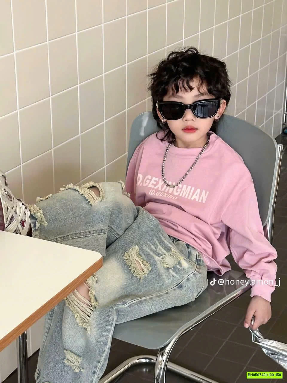 ÁO THUN HỒNG IN CHỮ DÀI TAY