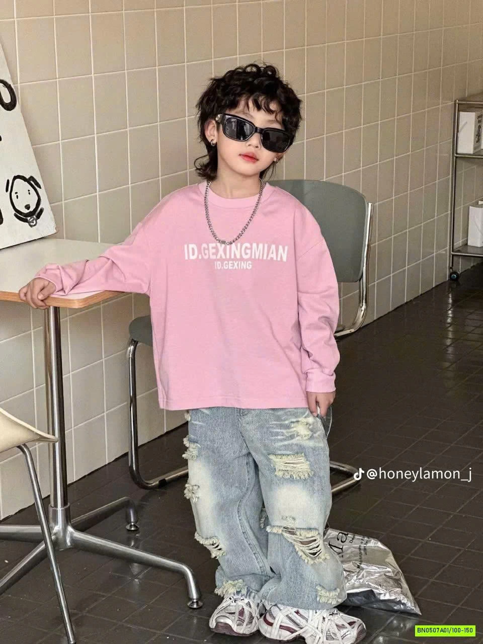 ÁO THUN HỒNG IN CHỮ DÀI TAY
