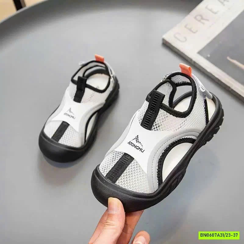 GIÀY LƯỚI QUAI DÁN PHỐI MÀU