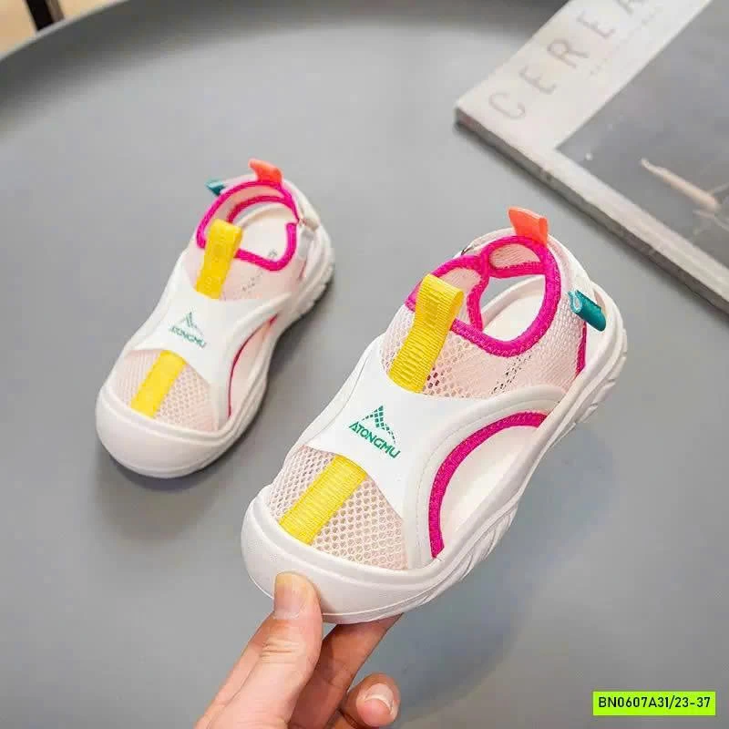 GIÀY LƯỚI QUAI DÁN PHỐI MÀU