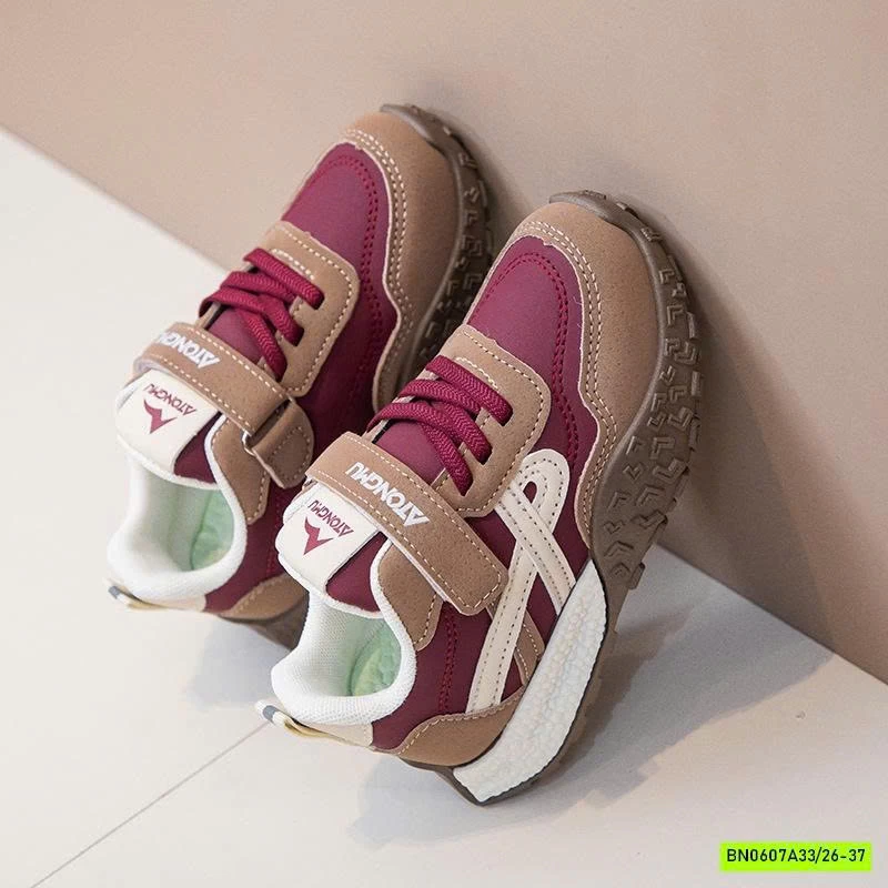 GIÀY THỂ THAO ĐẾ ĐINH PHỐI MÀU