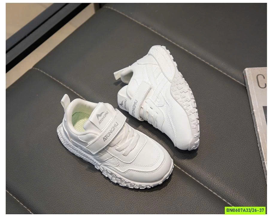 GIÀY THỂ THAO ĐẾ ĐINH PHỐI MÀU