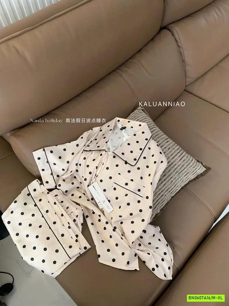 PIJAMA CHẤM BI KALUANNIAO