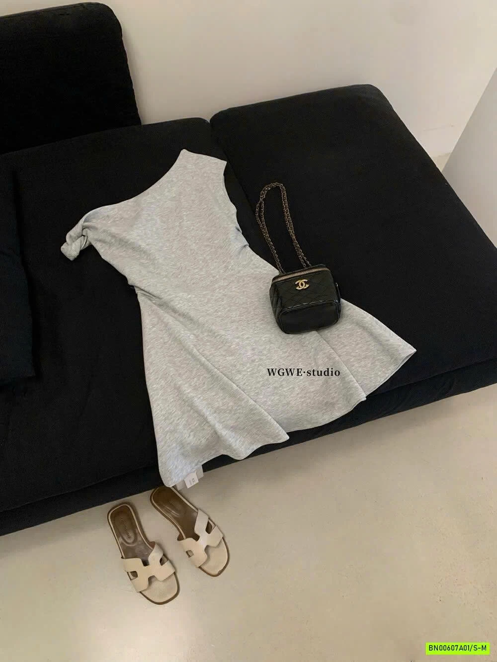 ĐẦM TRỄ VAI RÚT EO WGWE