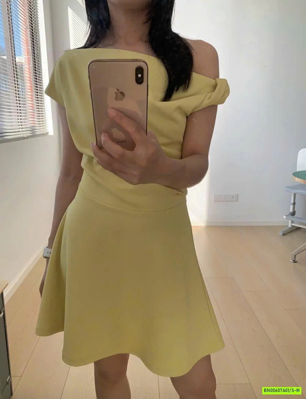 ĐẦM TRỄ VAI RÚT EO WGWE