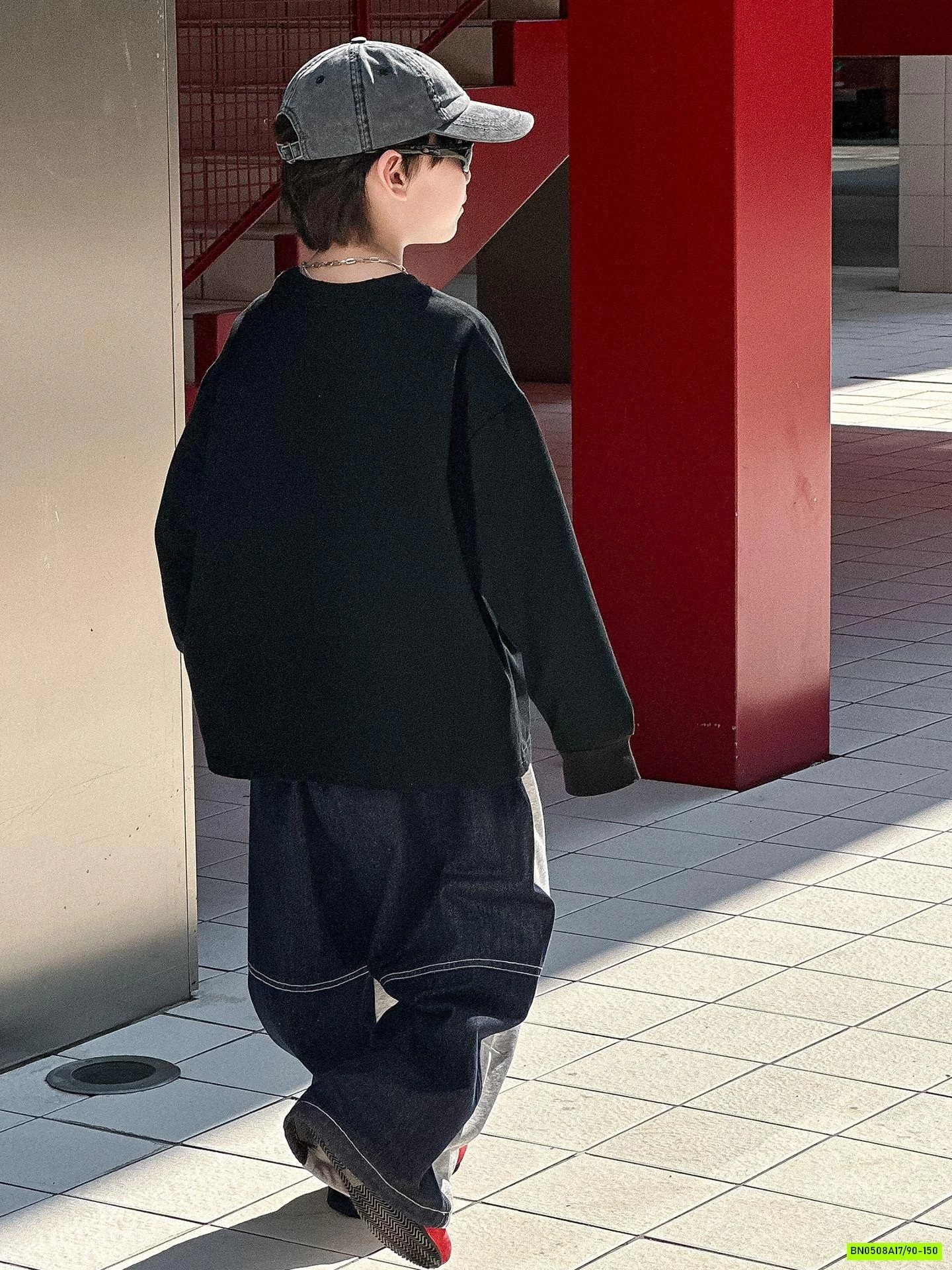 ÁO THUN ĐEN IN HÌNH CÁ TÍNH