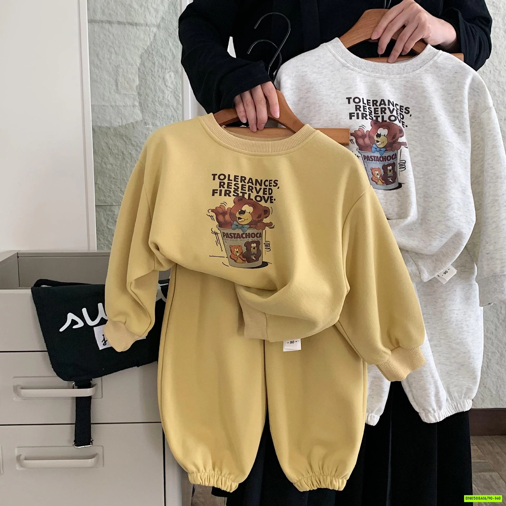 BỘ NỈ IN HÌNH DỄ THƯƠNG