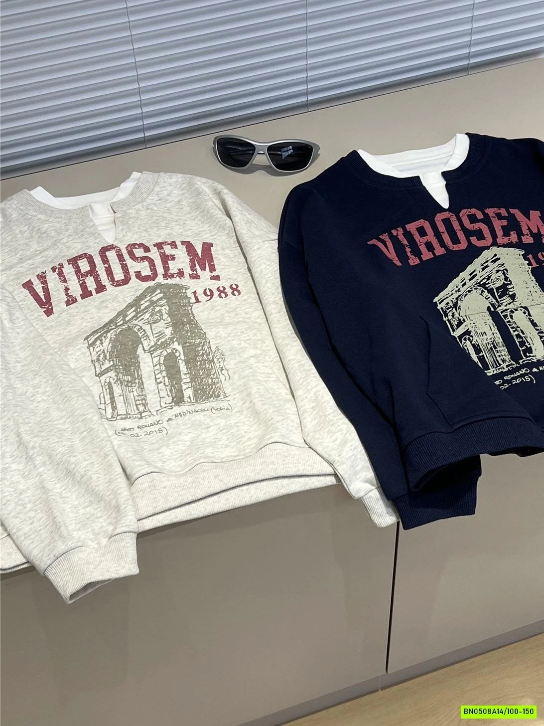 ÁO NỈ GIẢ 2 LỚP CỔ V