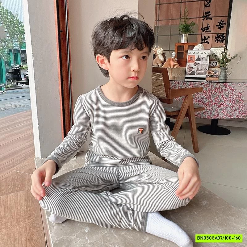 BỘ NỈ GIỮ NHIỆT KẺ NGANG