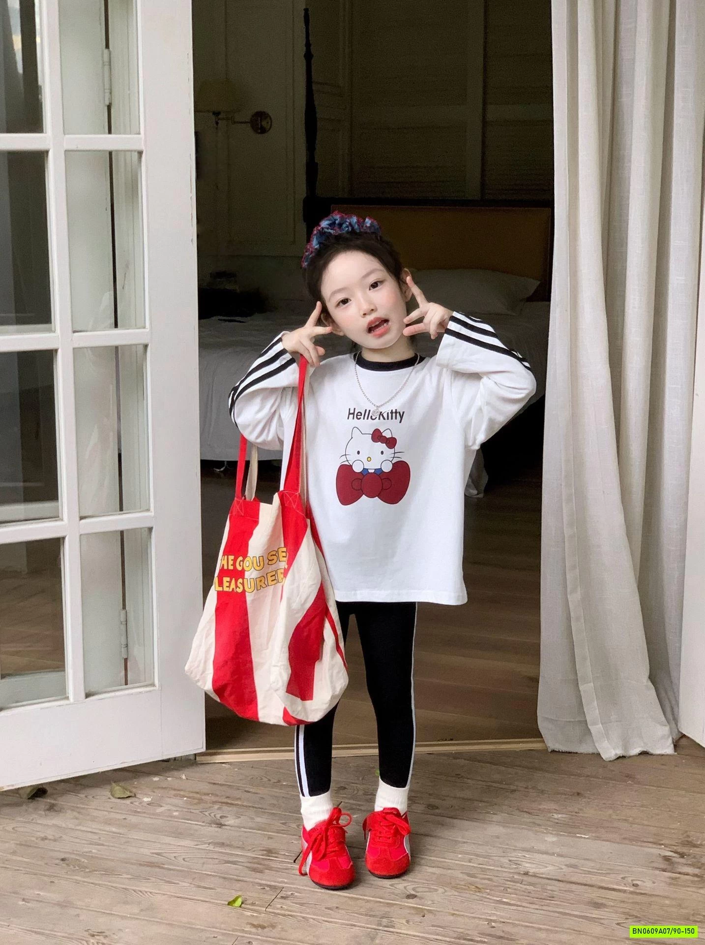 ÁO KITTY MIX LEGGING SỌC