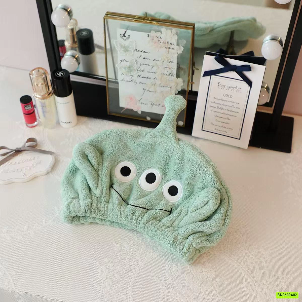 KHĂN TRÙM ĐẦU THÚ CƯNG CHO BÉ