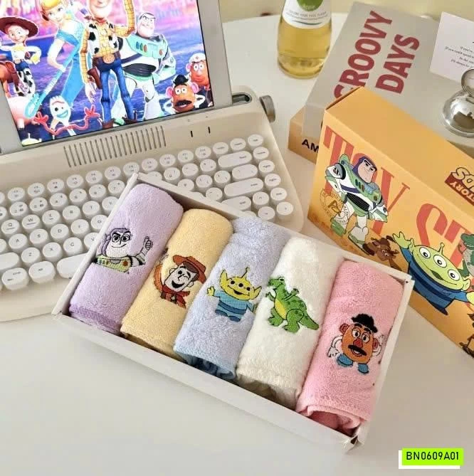 SÉT 5 KHĂN MẶT SIÊU MỀM CHO BÉ