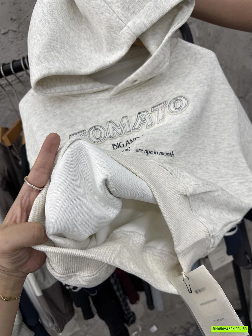 HOODIE NỈ GIẢ 2 LỚP TAY KẺ THÊU CHỮ