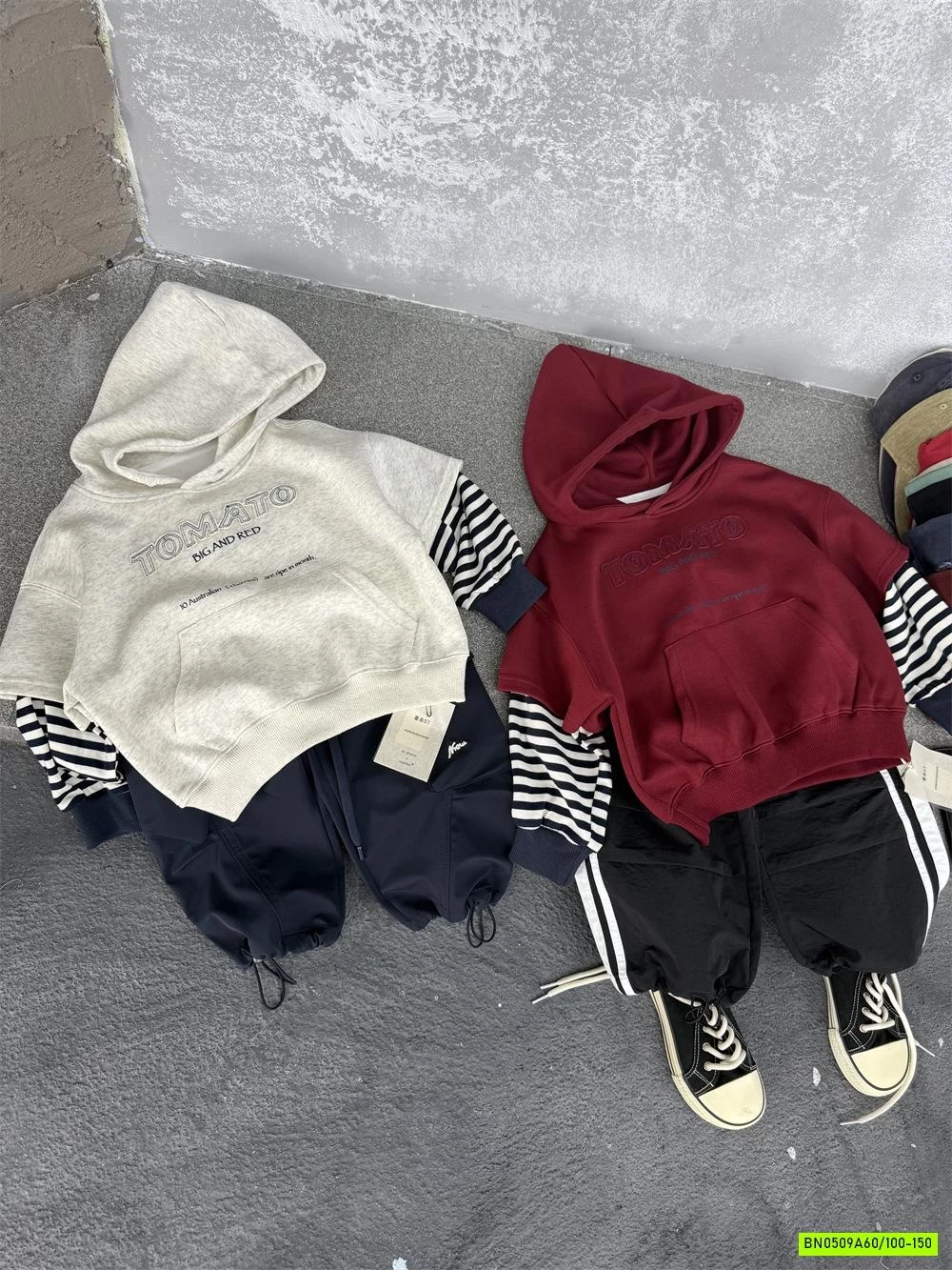 HOODIE NỈ GIẢ 2 LỚP TAY KẺ THÊU CHỮ