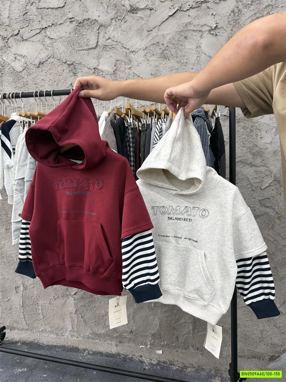 HOODIE NỈ GIẢ 2 LỚP TAY KẺ THÊU CHỮ