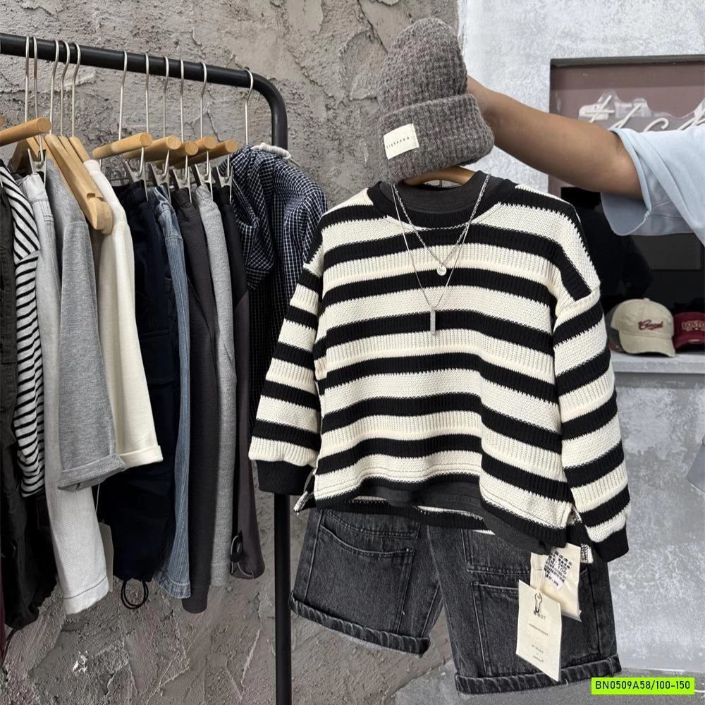 ÁO LEN DỆT KẺ NGANG