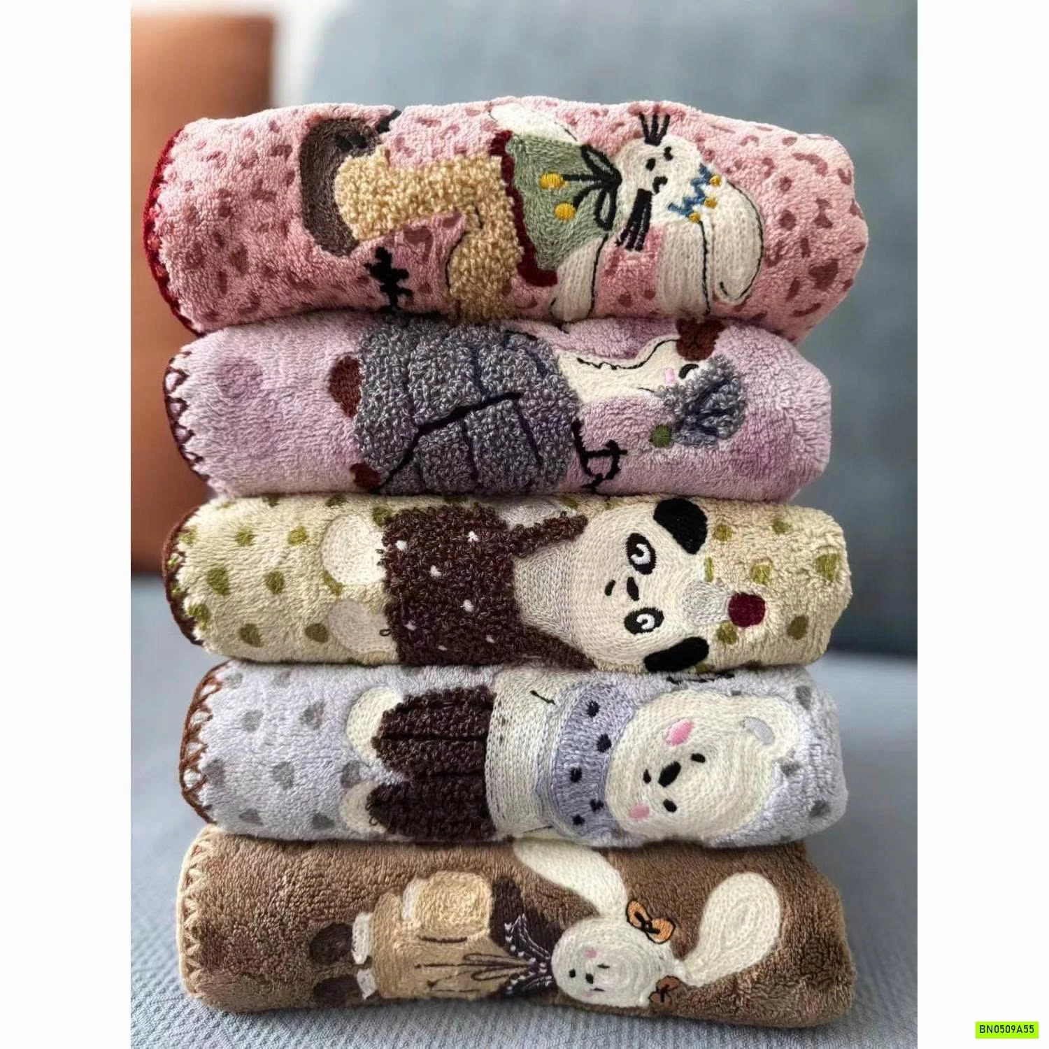 SÉT 5 KHĂN MẶT THÊU THÚ CƯNG