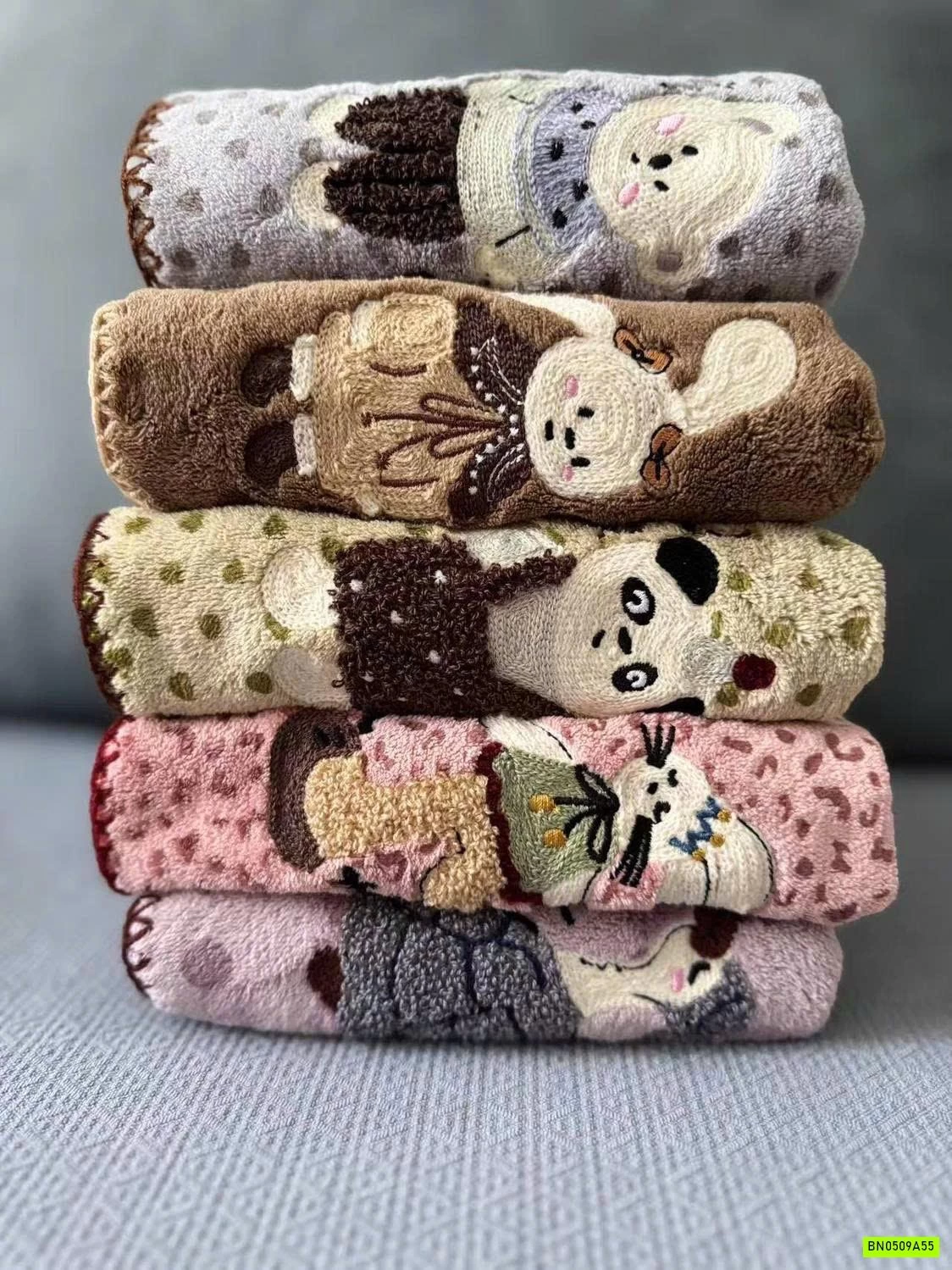 SÉT 5 KHĂN MẶT THÊU THÚ CƯNG