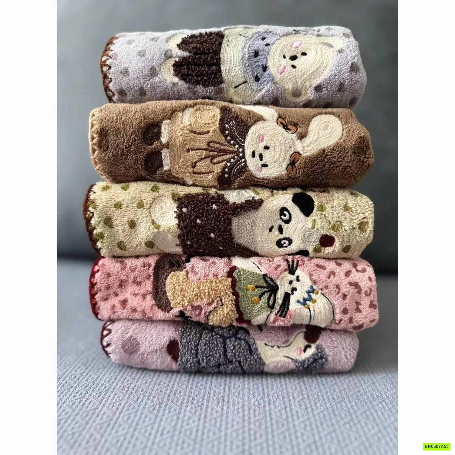 SÉT 5 KHĂN MẶT THÊU THÚ CƯNG