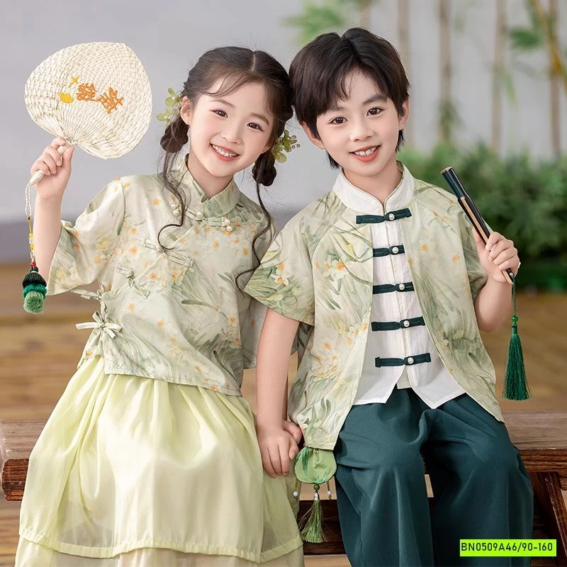 COUPLE CỔ TRANG XANH LÁ