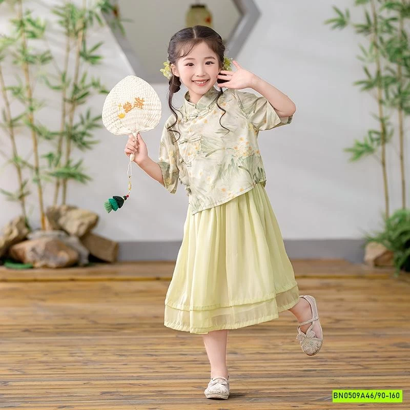 COUPLE CỔ TRANG XANH LÁ