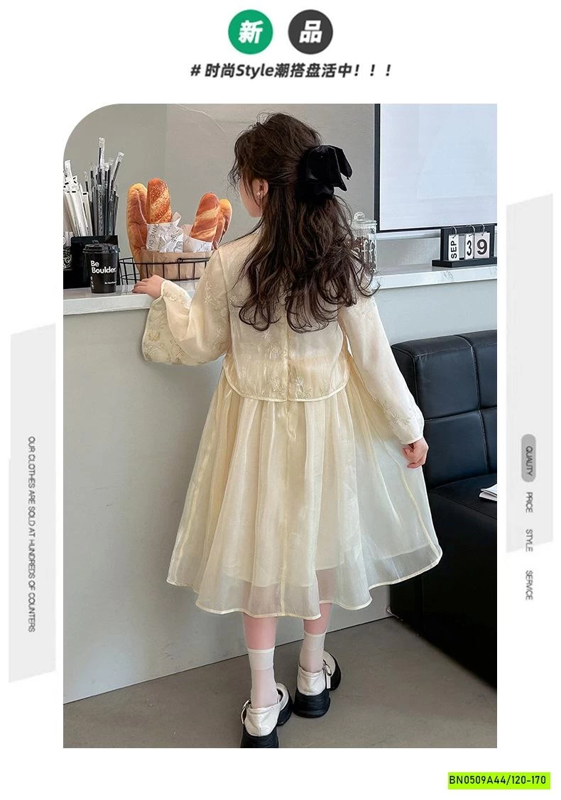 VÁY CỔ TRANG THÊU MÀU KEM SZ ĐẠI