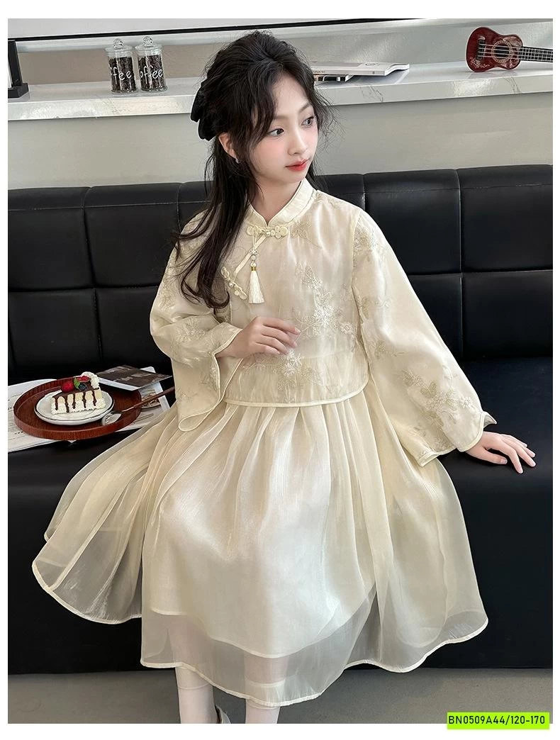 VÁY CỔ TRANG THÊU MÀU KEM SZ ĐẠI