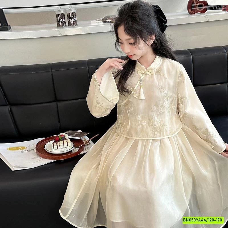 VÁY CỔ TRANG THÊU MÀU KEM SZ ĐẠI