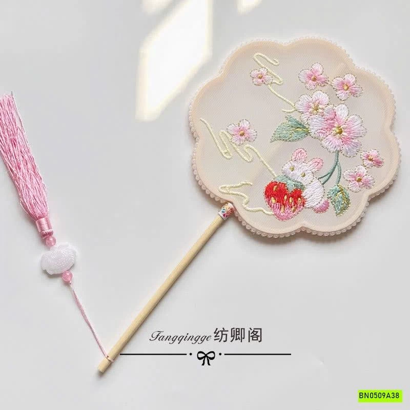 QUẠT TRÒN THÊU TRUNG HOA