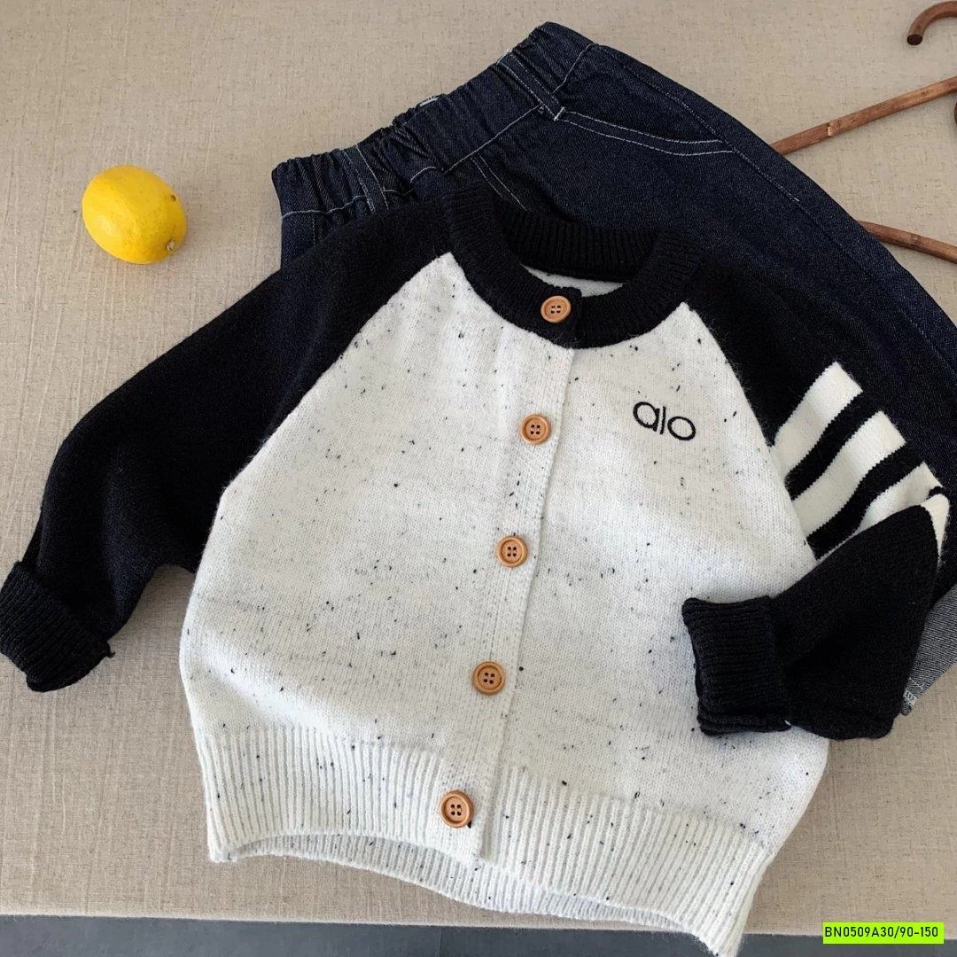 KHOÁC LEN MUỐI TIÊU PHỐI MÀU TAY