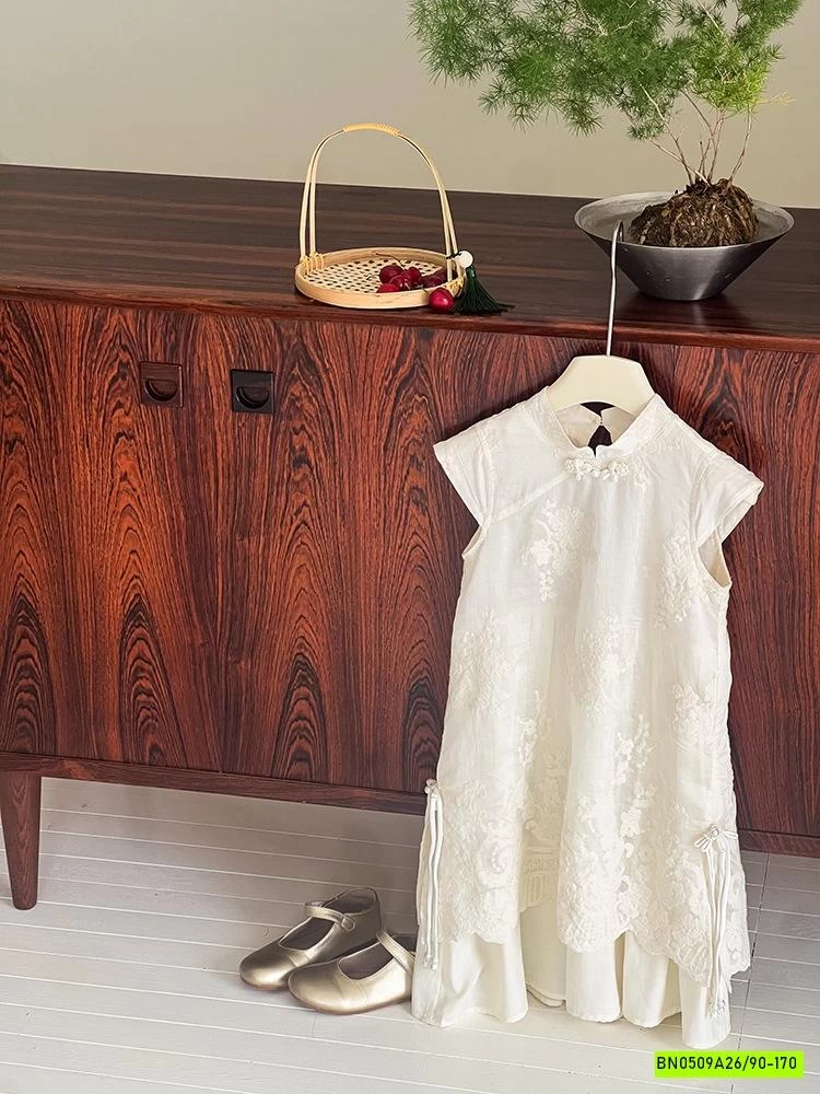 VÁY SƯỜN XÁM THÊU 25E019 AMBB