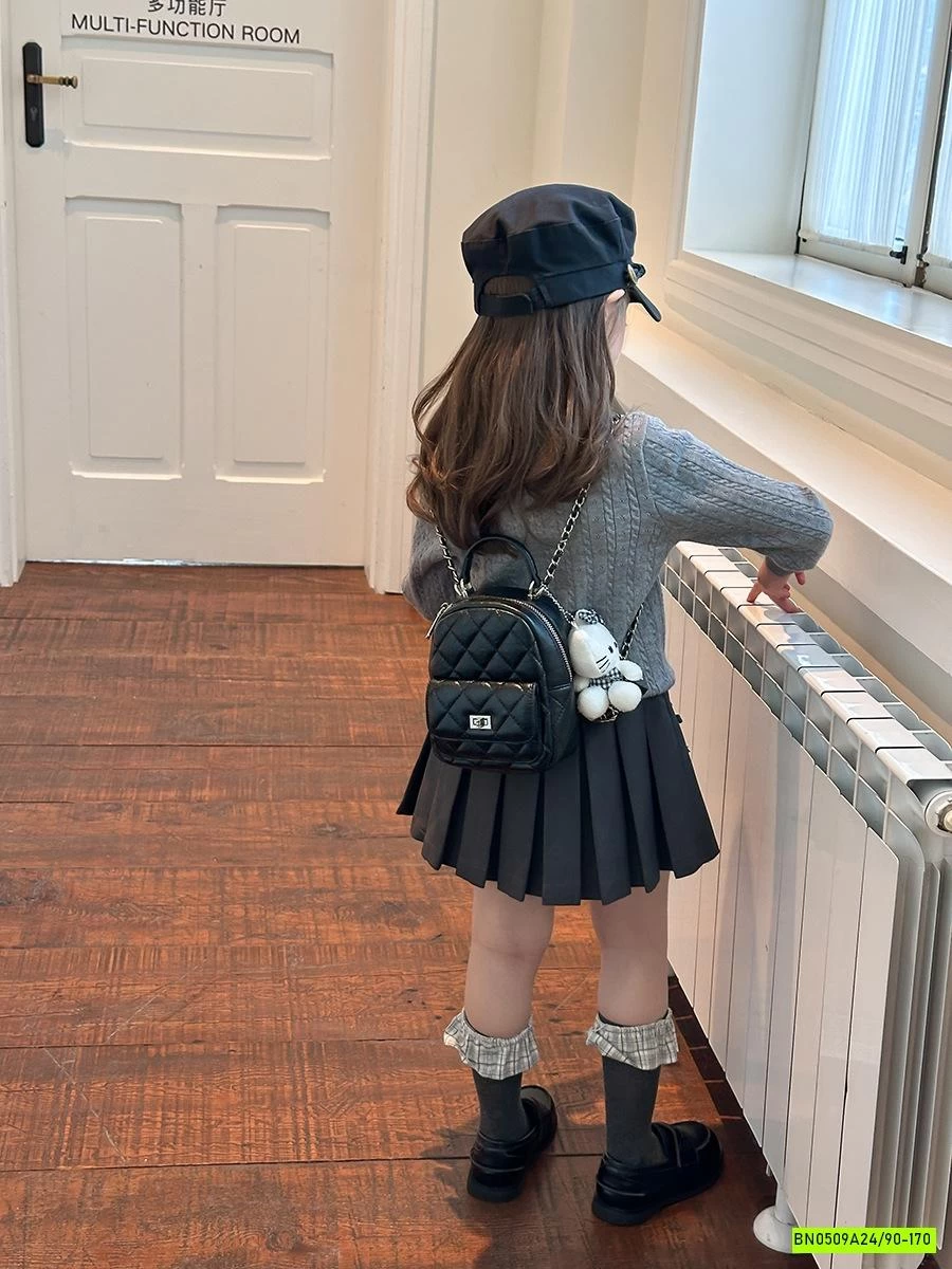 MONTOGHI LEN 25F075 CỔ SEN AMBB