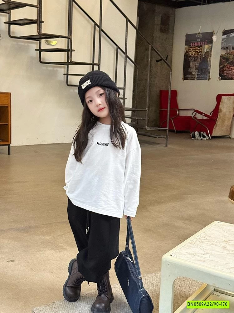 QUẦN NỈ BO GẤU 25F014 THÊU CHỮ AMBB