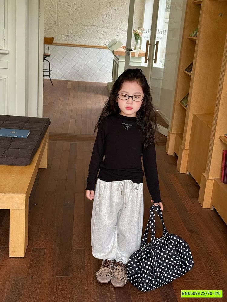 QUẦN NỈ BO GẤU 25F014 THÊU CHỮ AMBB