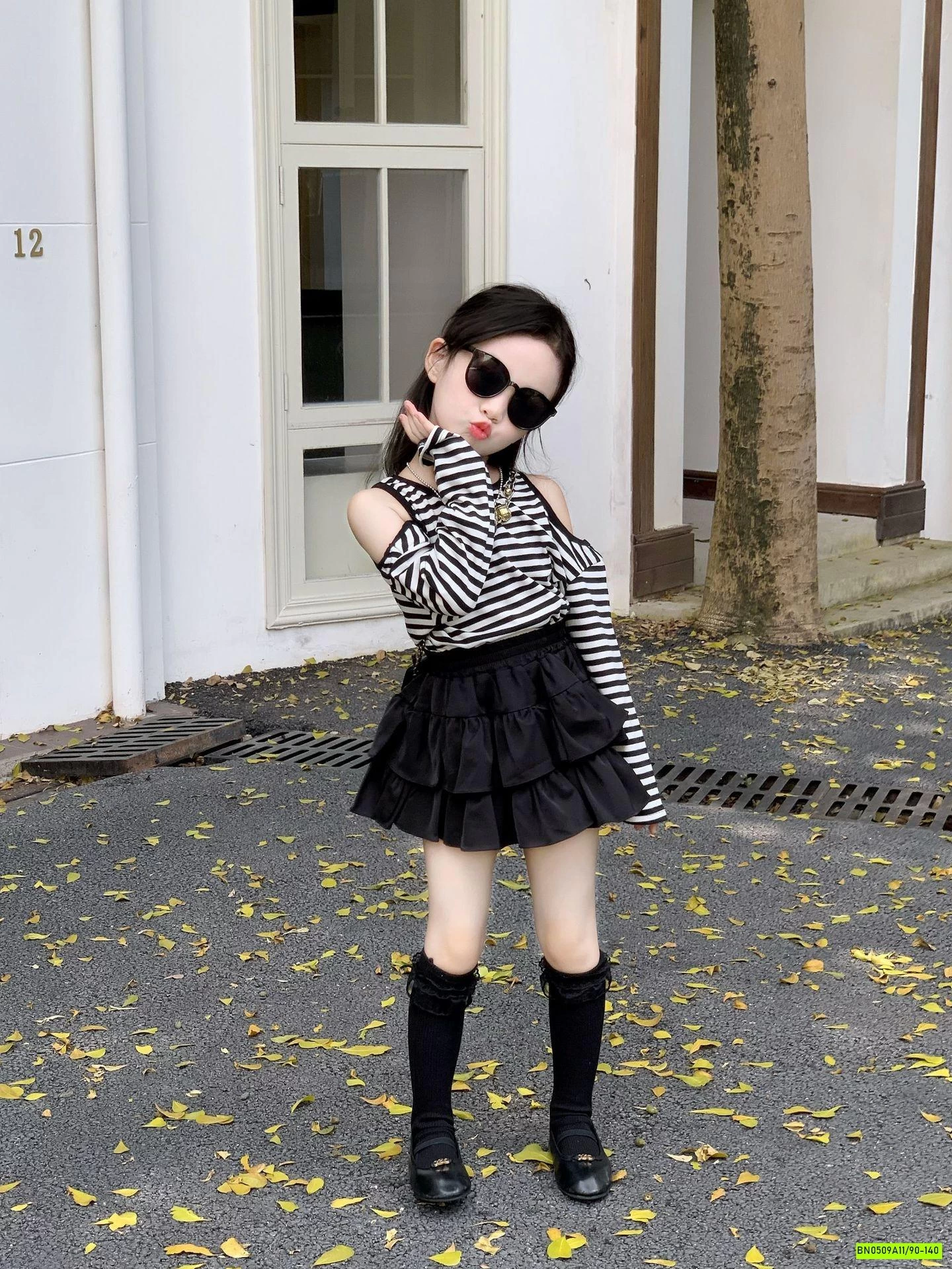 ÁO THUN KẺ RỚT VAI MIX CV ĐEN