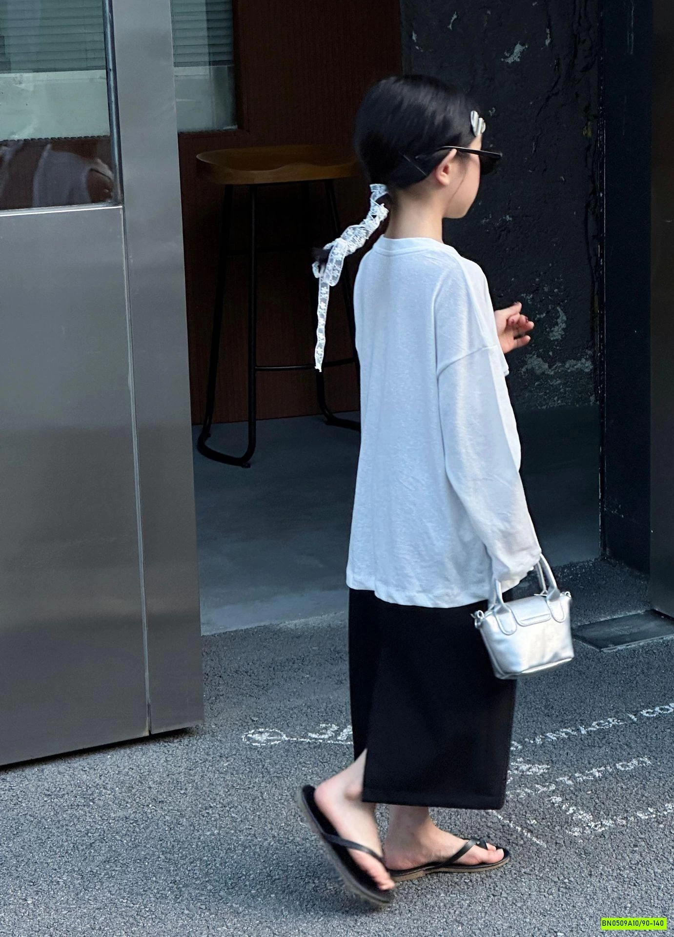 ÁO THUN KHOÉT VAI MIX CV ĐEN