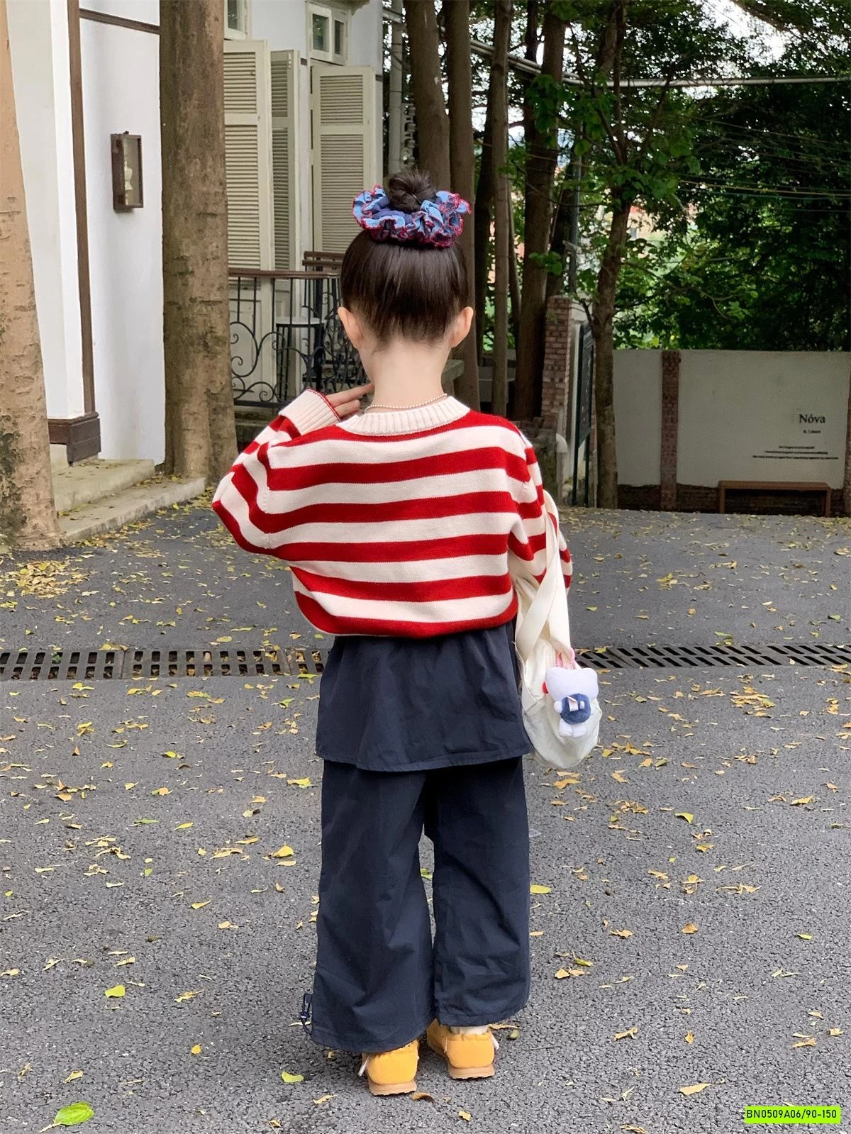 ÁO THUN KẺ KITTY MIX QUẦN SUÔNG