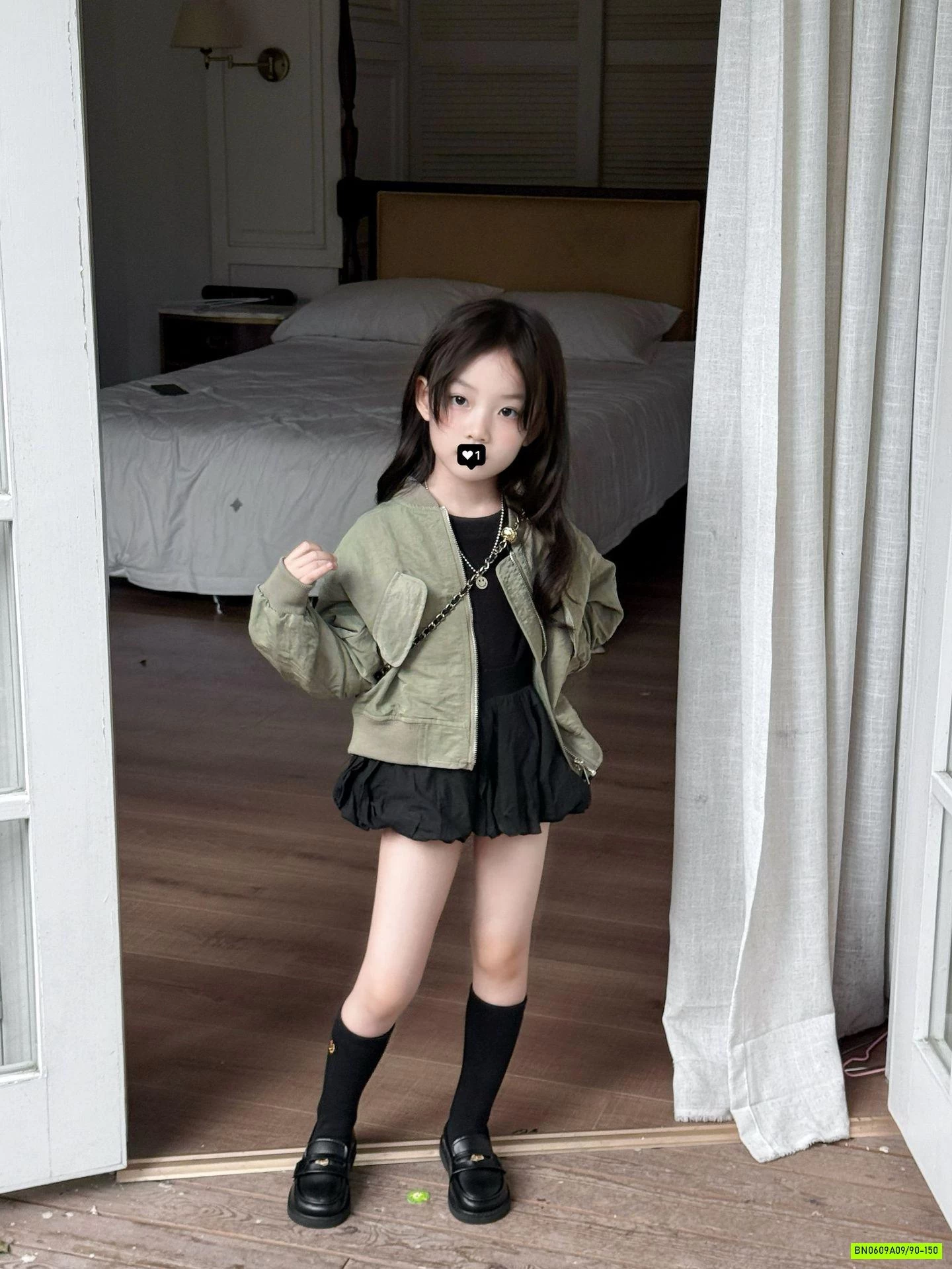 KHOÁC BOMBER DÁNG CROPTOP