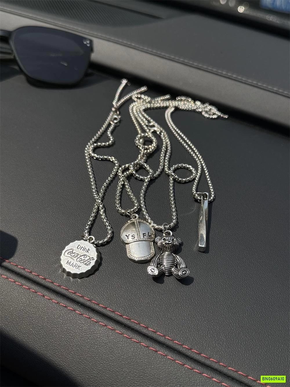 VÒNG CỔ PHỤ KIỆN CÁ TÍNH