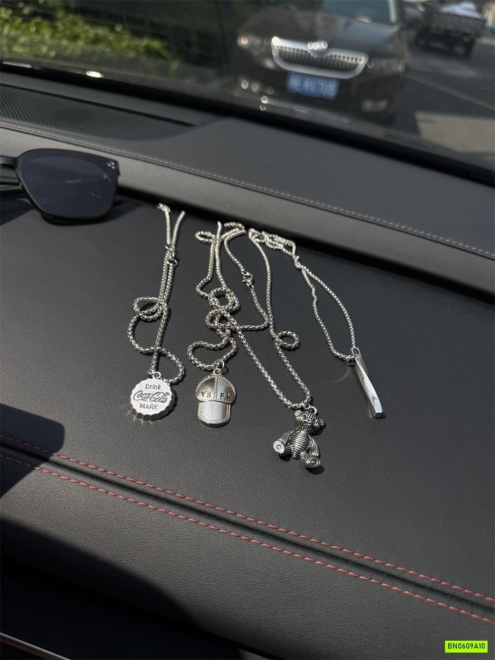 VÒNG CỔ PHỤ KIỆN CÁ TÍNH